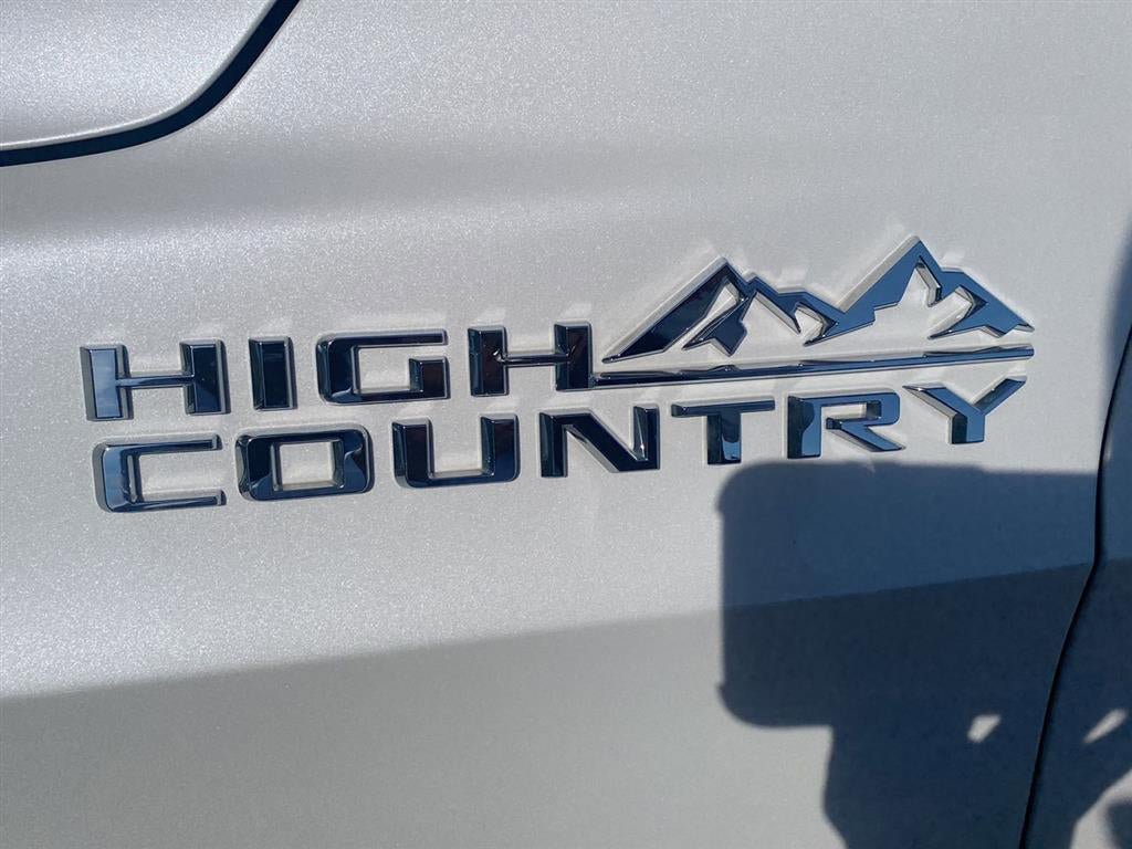 Used 2021 Chevrolet Tahoe High Country w/ Max Trailering Package AWD/4WD image 5