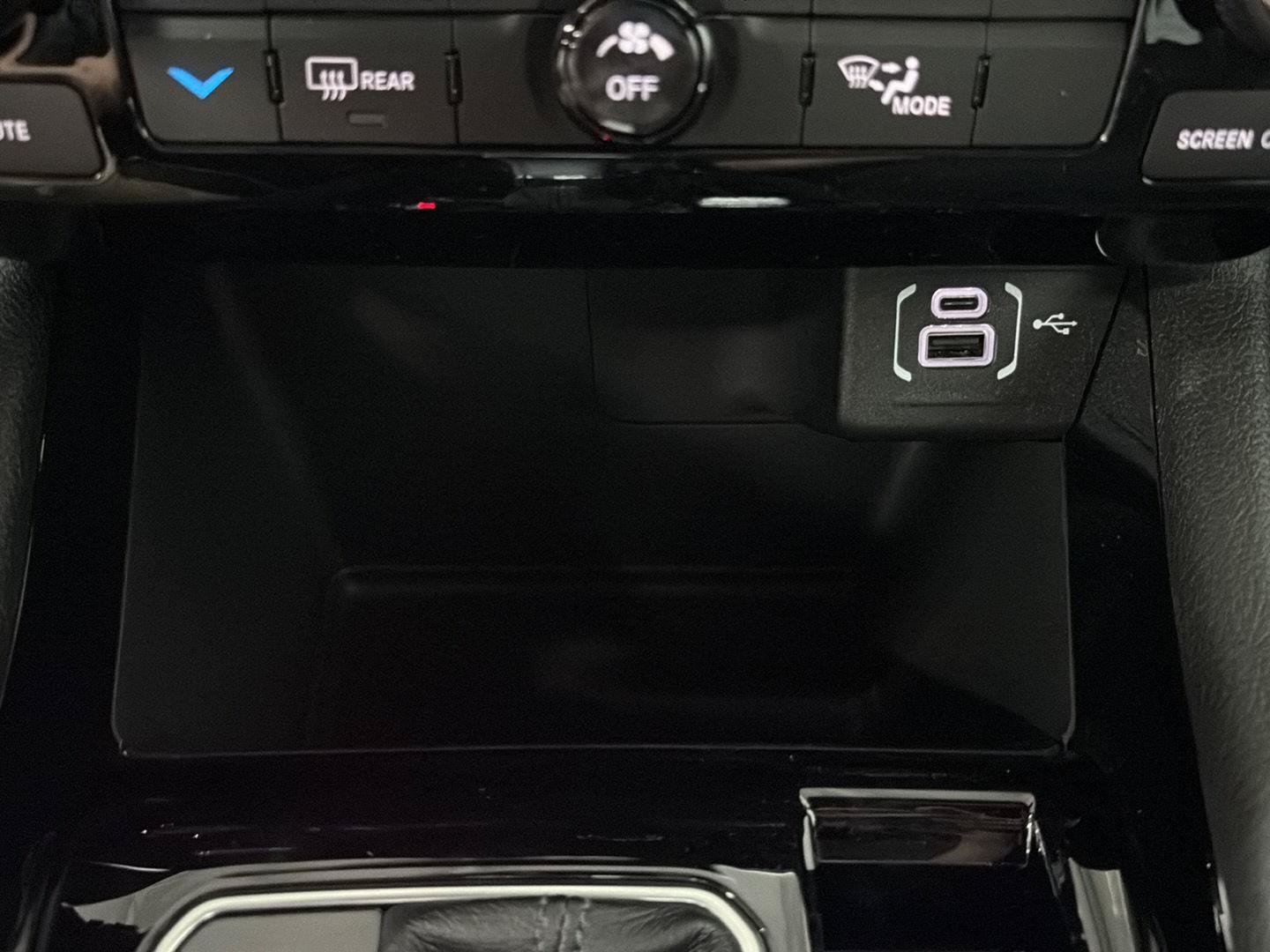 New 2026 Jeep Compass Latitude AWD/4WD image 16