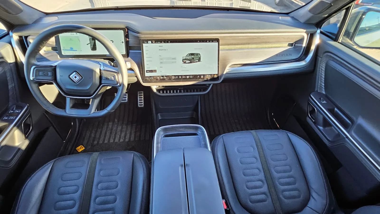 Used 2023 Rivian R1S Launch Edition AWD/4WD image 16