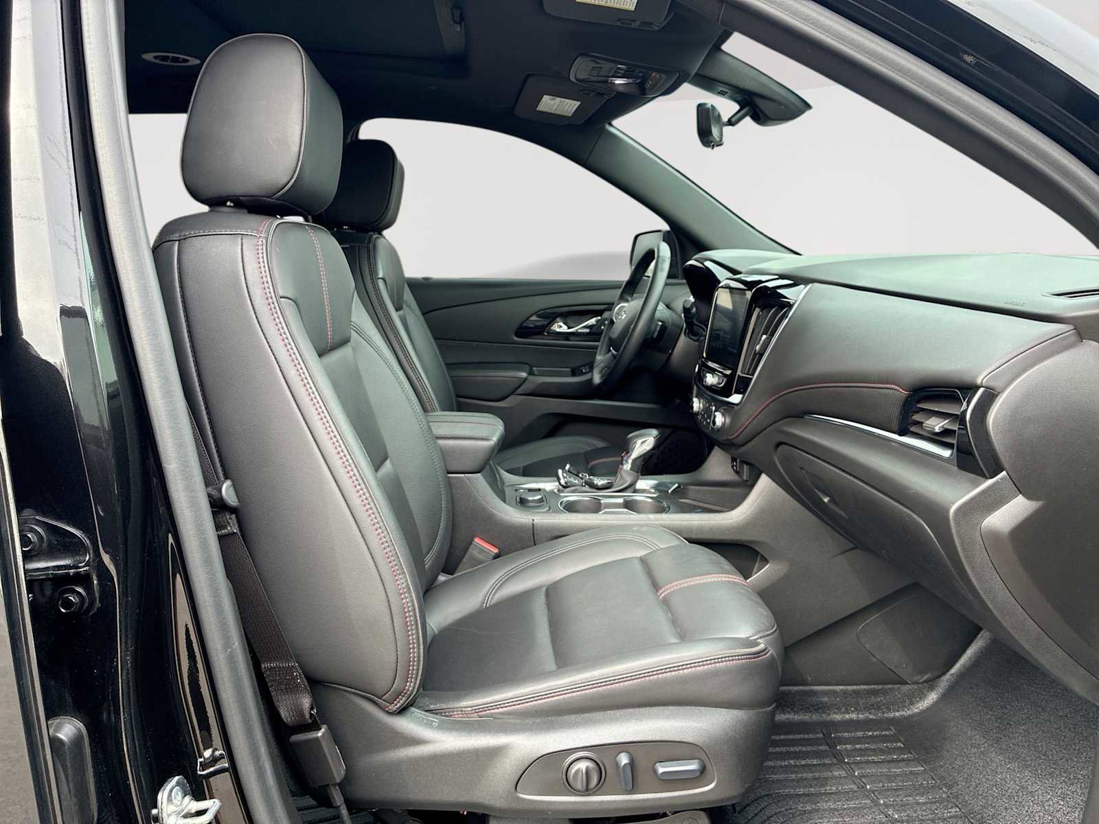 Certified 2023 Chevrolet Traverse RS image 29