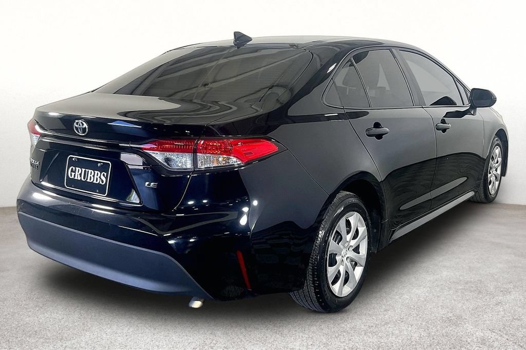 Used 2025 Toyota Corolla LE FWD image 2