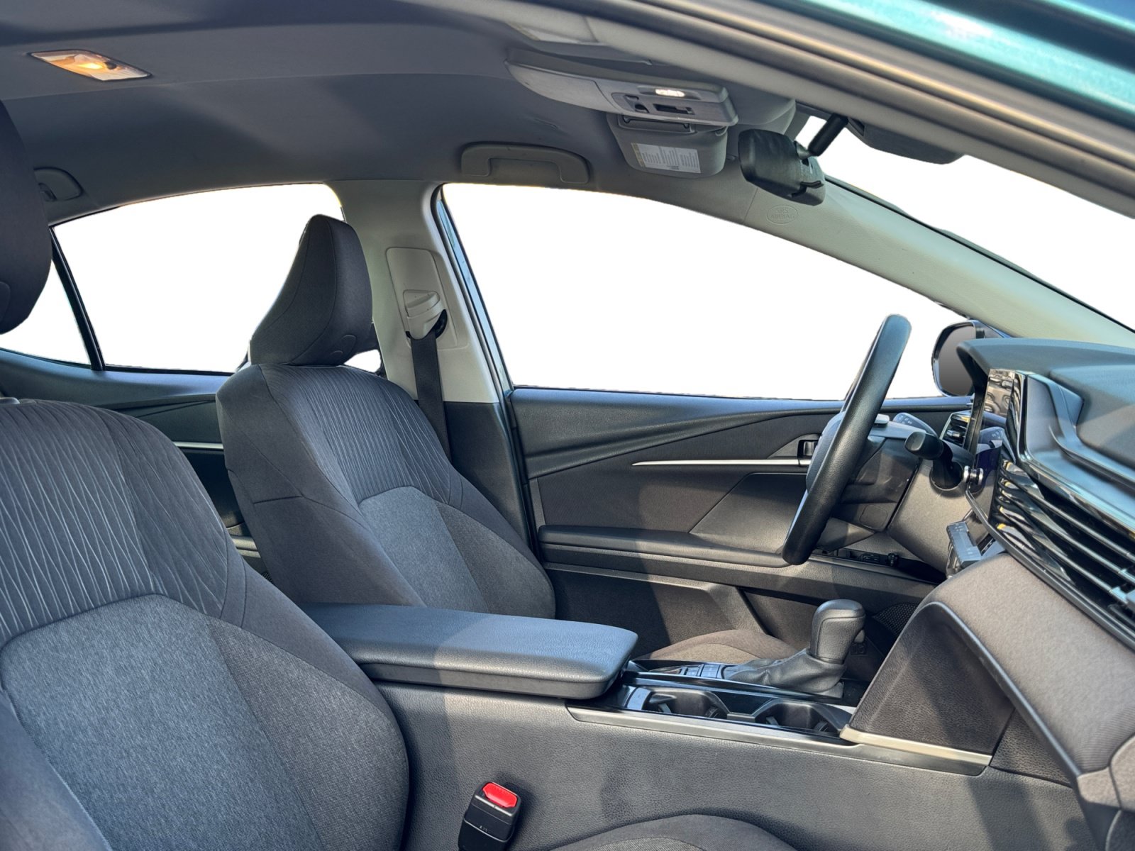 Used 2025 Toyota Camry LE FWD image 15