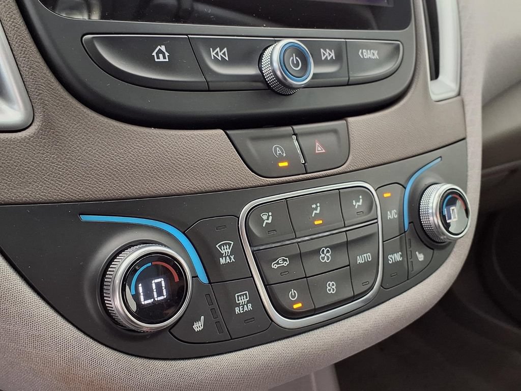 Used 2025 Chevrolet Malibu LT FWD image 5