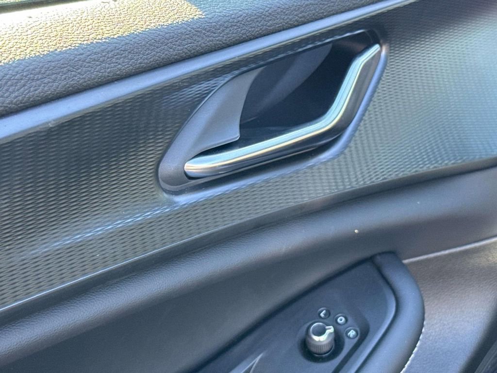 New 2025 Jeep Grand Cherokee Laredo X RWD image 18
