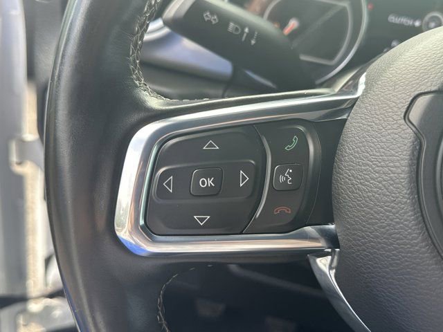 Certified 2020 Jeep Gladiator Overland image 26