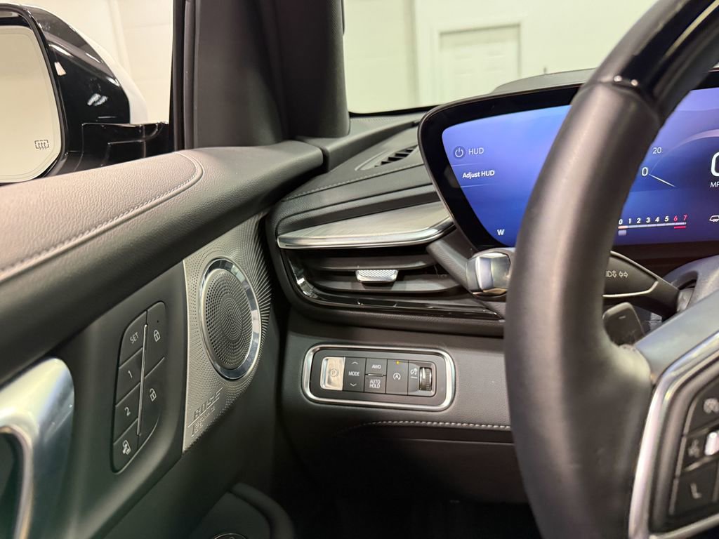 Used 2025 Buick Enclave Avenir w/ Super Cruise Package AWD/4WD image 78