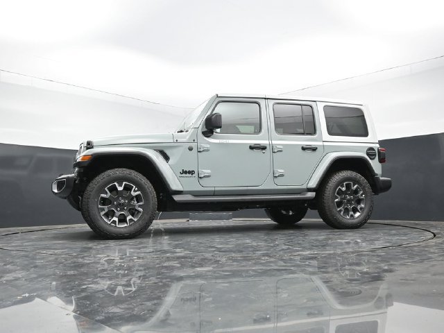 New 2026 Jeep Wrangler Unlimited Sahara w/ Whitecap Package AWD/4WD image 60