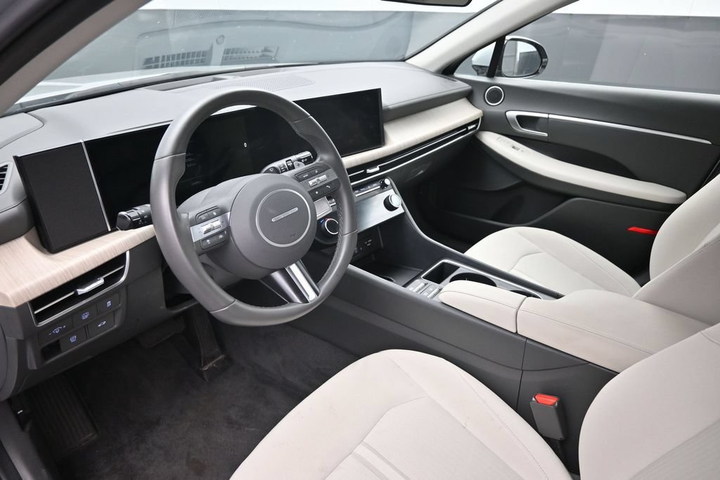 Certified 2025 Hyundai Sonata SEL FWD image 20