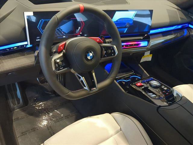 New 2026 BMW M5 Touring w/ Executive Package image 3