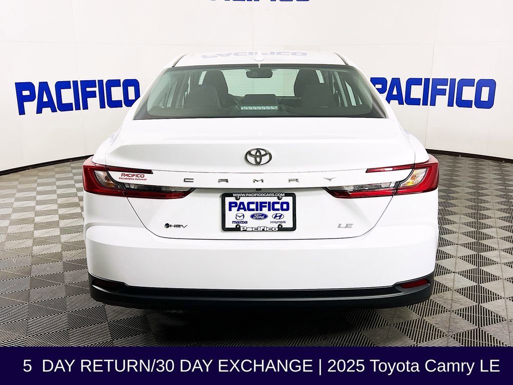 Used 2025 Toyota Camry LE w/ Convenience Package FWD image 7