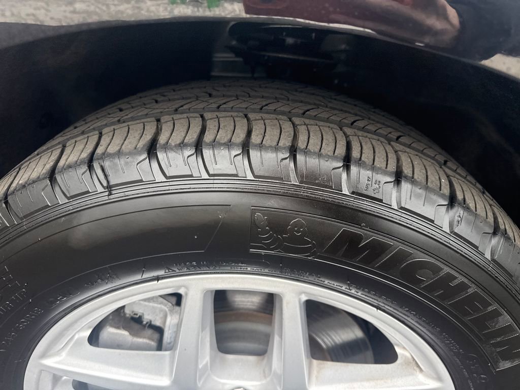 Used 2024 Ford Edge SEL w/ Convenience Package image 22