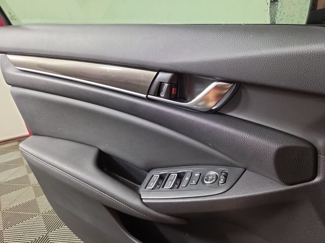 Used 2020 Honda Accord Sport image 29