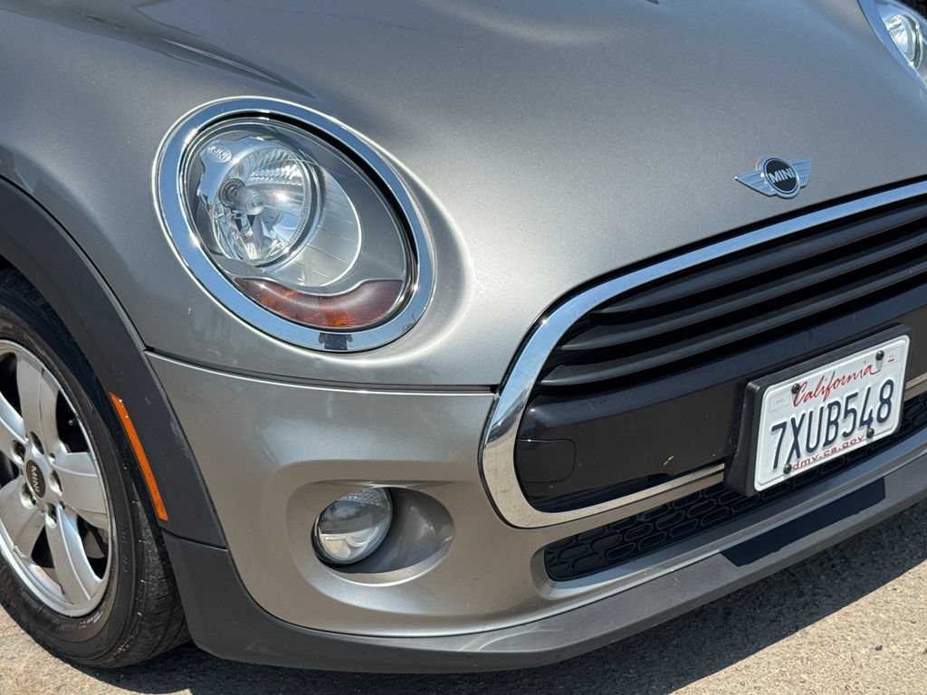 Used 2017 MINI Cooper 2-Door Hardtop FWD image 18