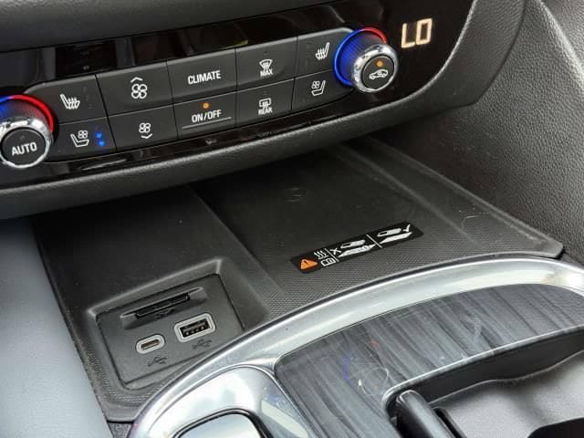 Used 2023 Buick Enclave Premium w/ Experience Buick Package AWD/4WD image 33