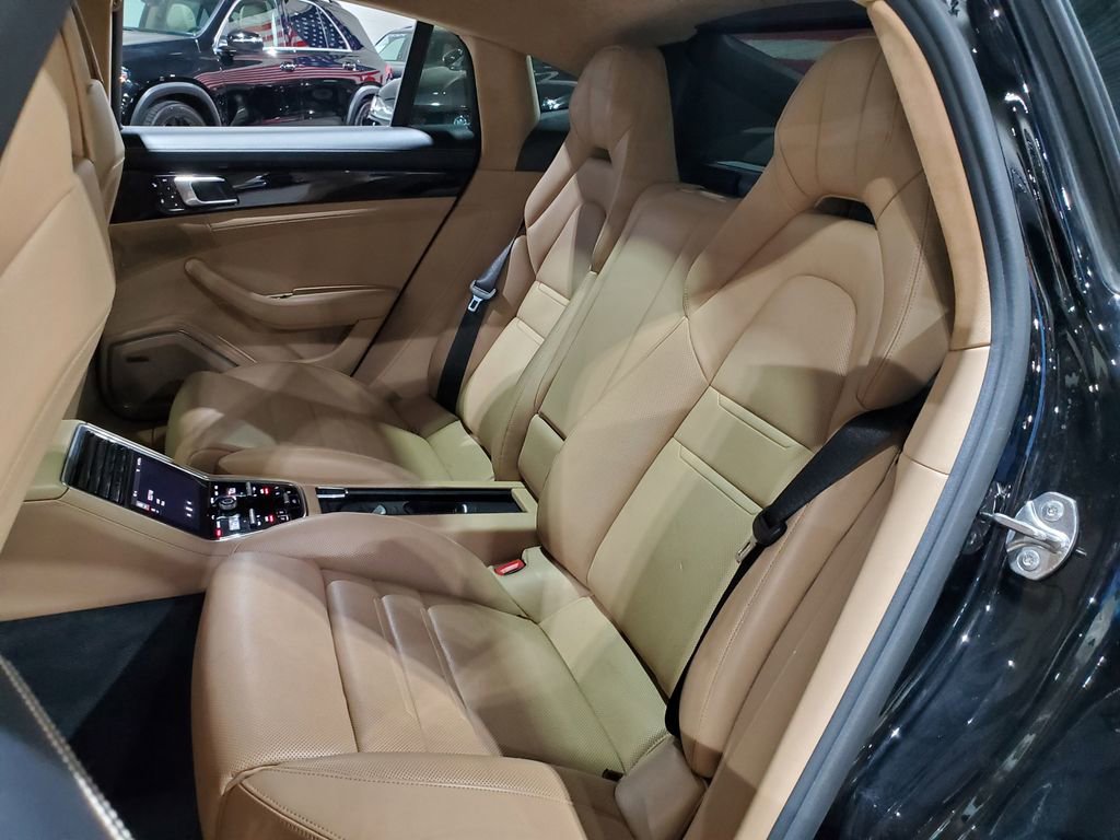 Used 2018 Porsche Panamera Turbo image 25