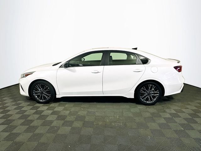 Used 2024 Kia Forte GT-Line w/ GT-Line Premium Package image 5