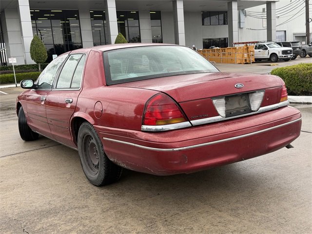Used 2000 Ford Crown Victoria Base image 7