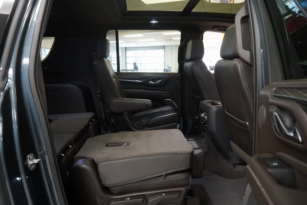 Used 2021 GMC Yukon XL Denali w/ Denali Premium Package image 38