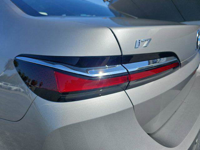 New 2025 BMW i7 eDrive50 image 35