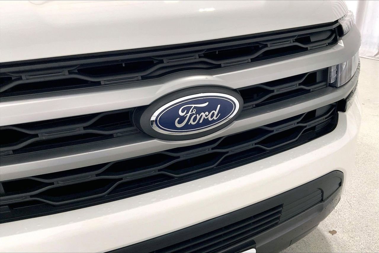 Certified 2024 Ford Expedition XLT RWD image 30