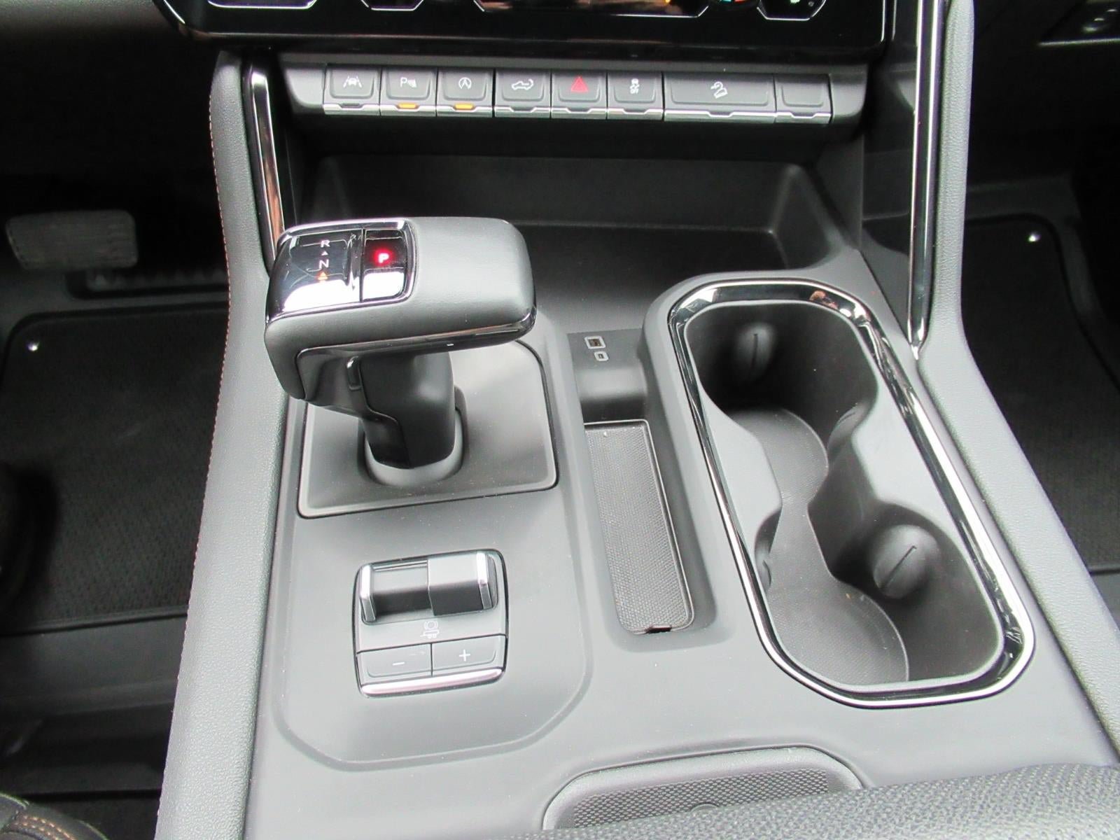 Used 2024 GMC Sierra 1500 AT4 AWD/4WD image 24