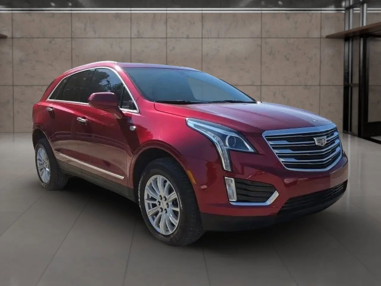 Used 2019 Cadillac XT5 AWD image 3