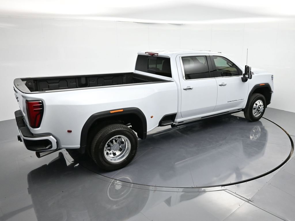 New 2026 GMC Sierra 3500 Denali w/ Technology Package image 32