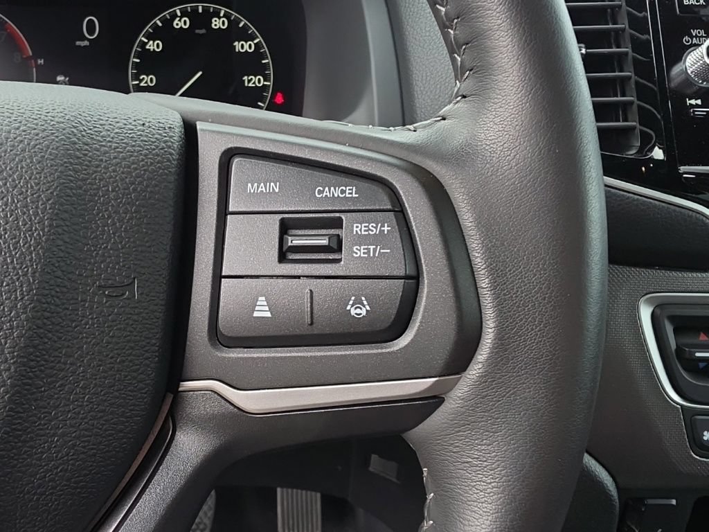 Certified 2025 Honda Ridgeline RTL image 17