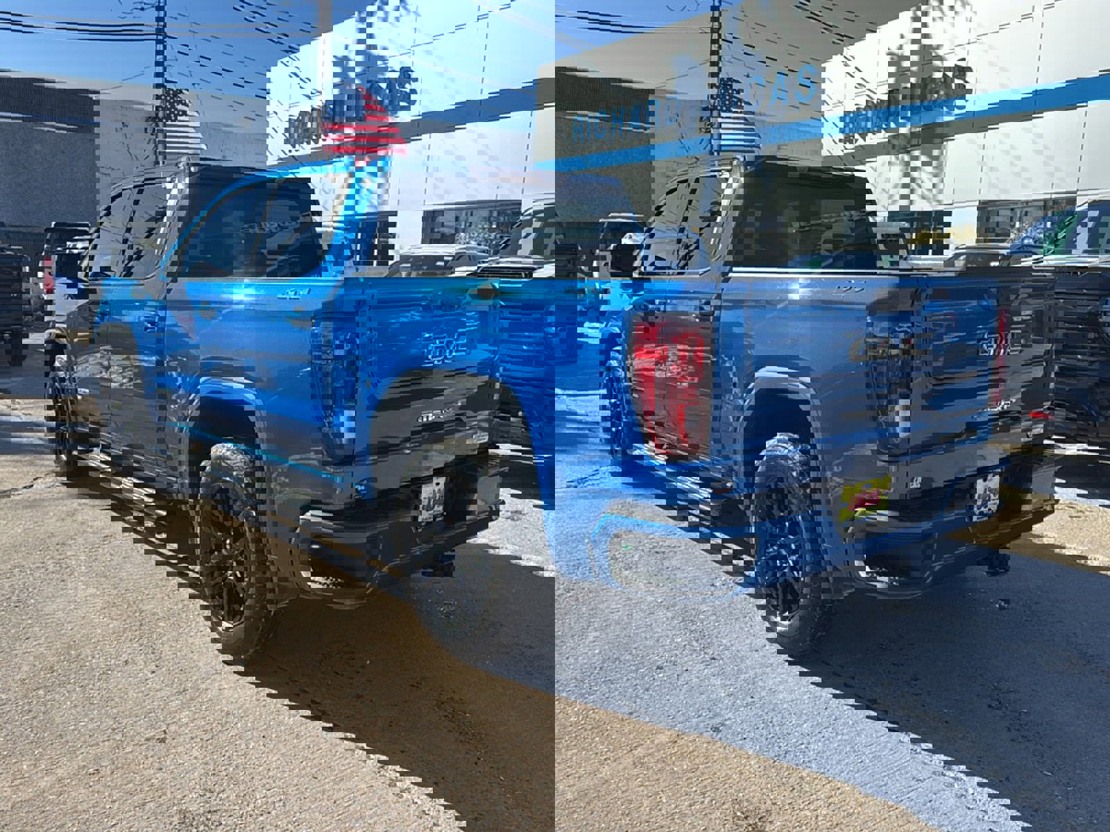 Used 2023 GMC Sierra 1500 Elevation image 7