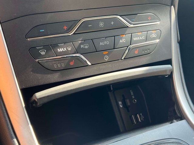 Used 2015 Ford Edge SEL w/ Equipment Group 201A AWD/4WD image 36