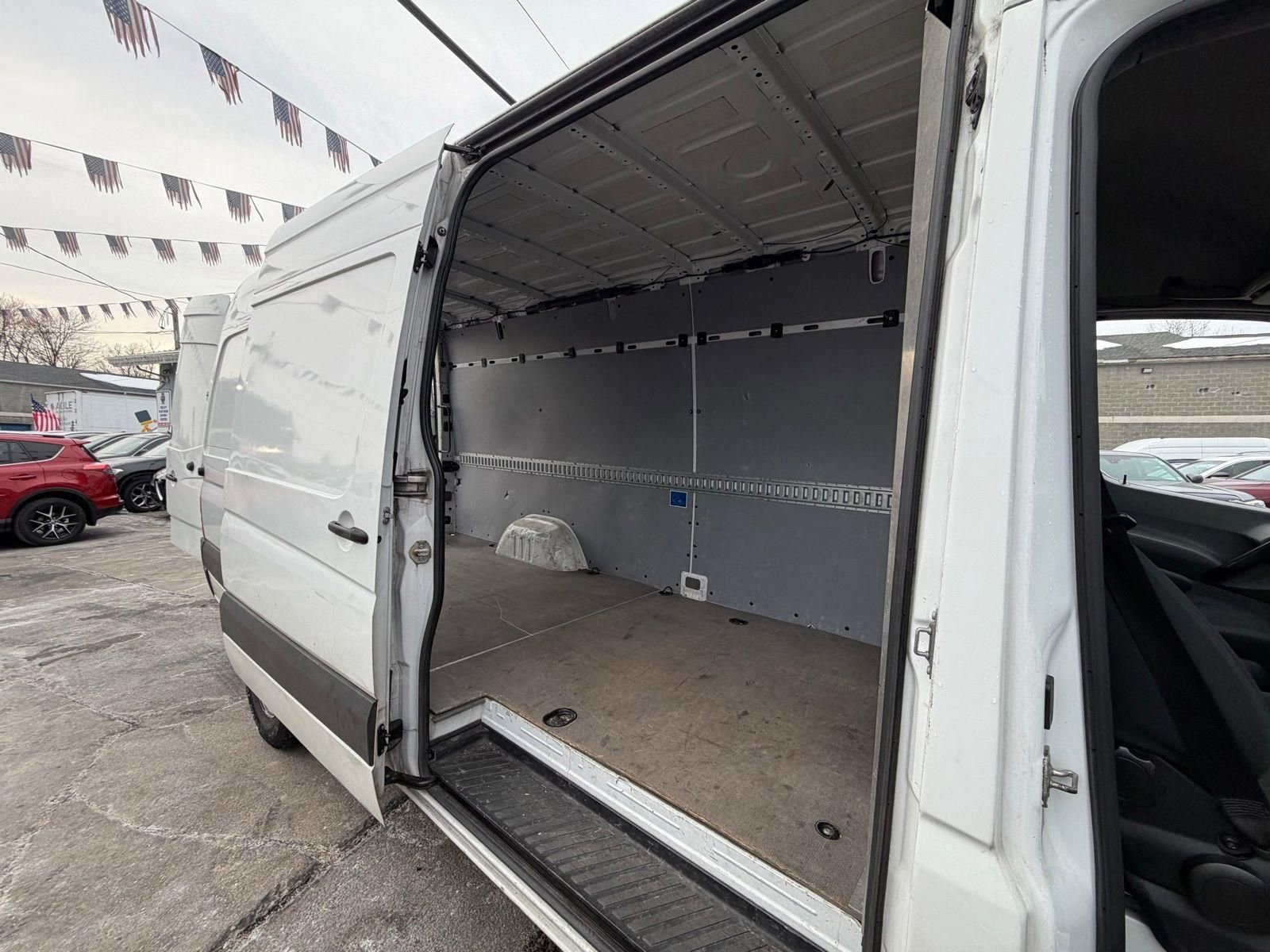 Used 2017 Freightliner Sprinter 2500 image 9