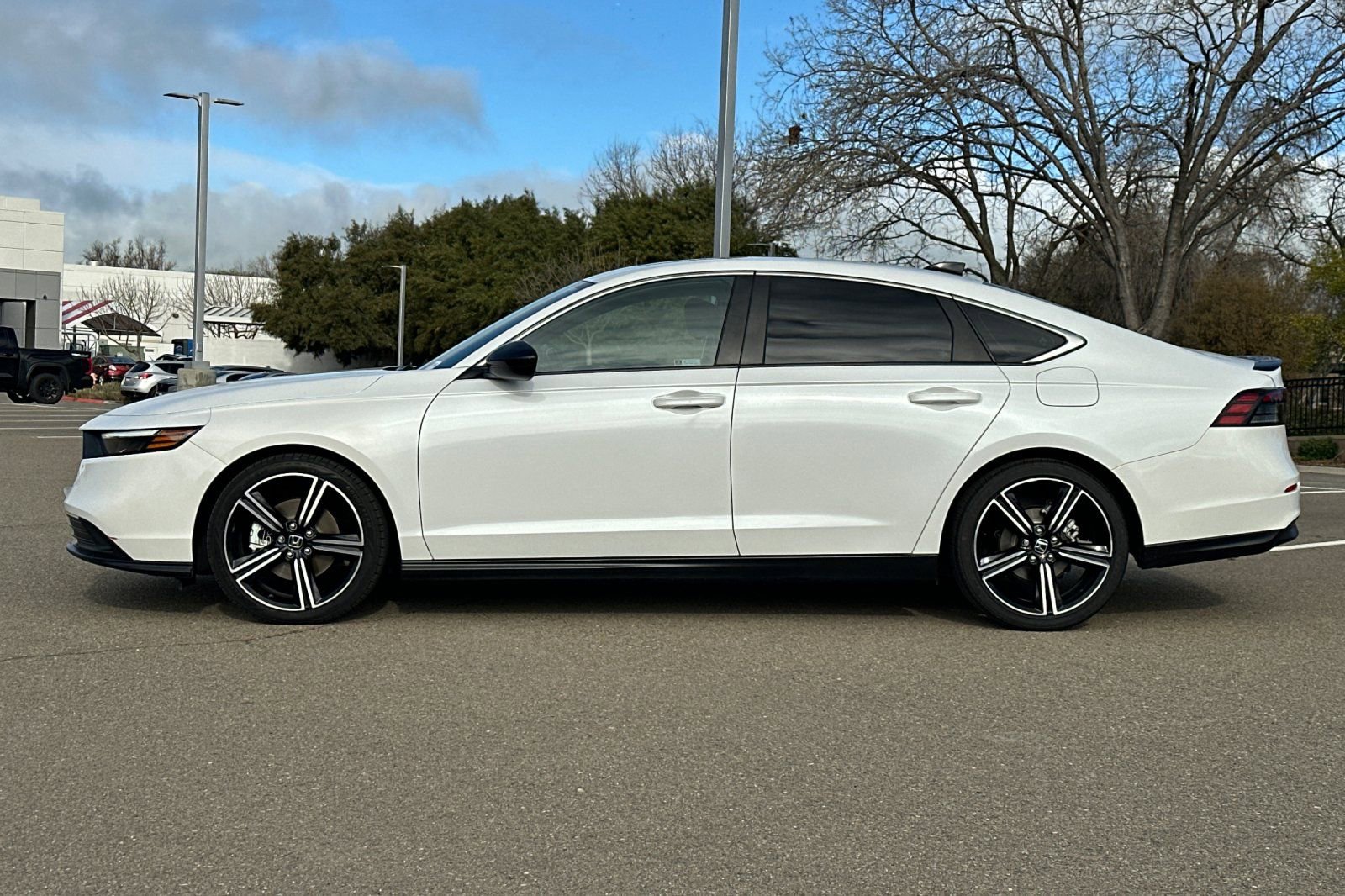 Used 2023 Honda Accord Sport image 7