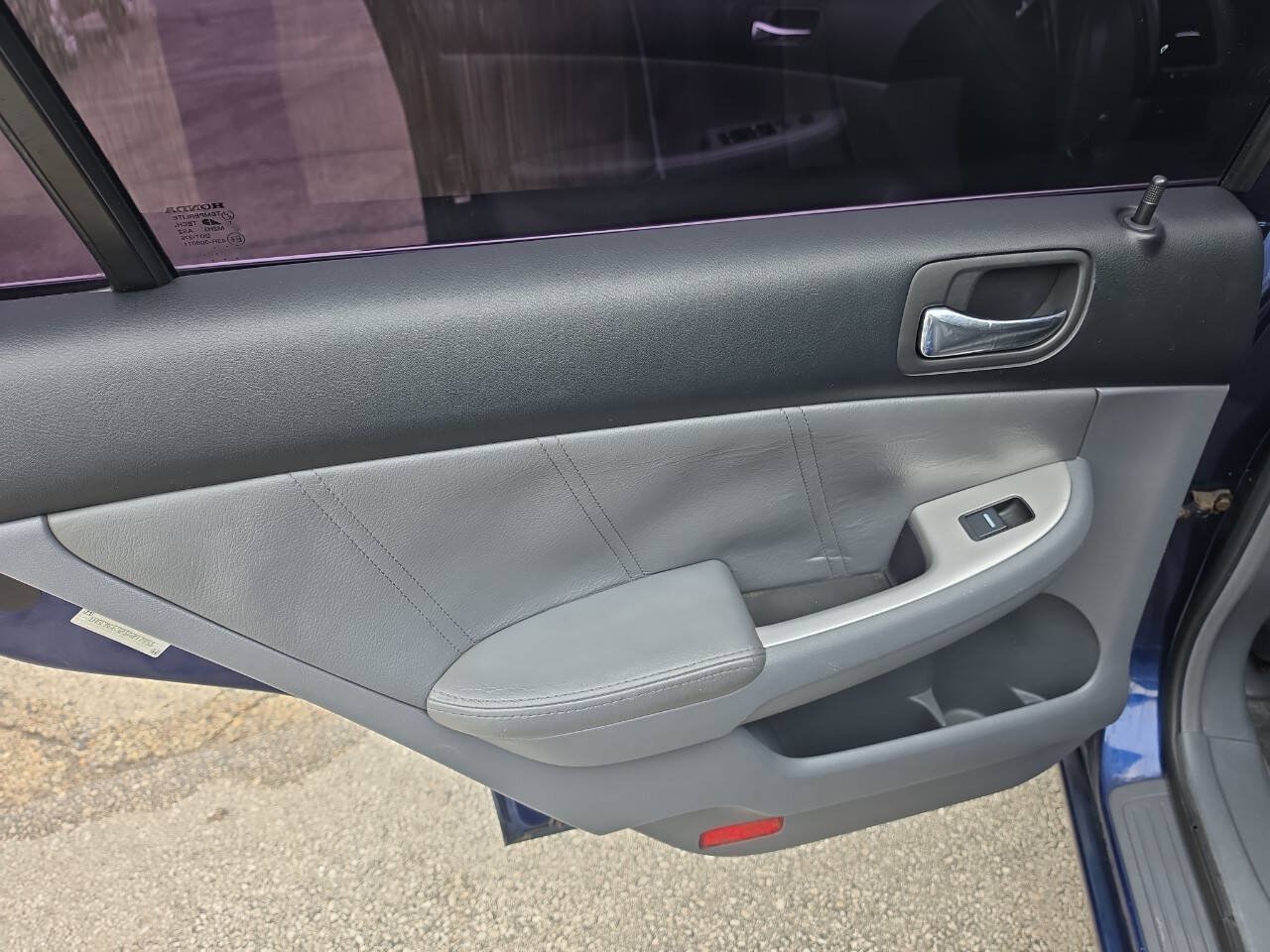 Used 2003 Honda Accord EX image 10