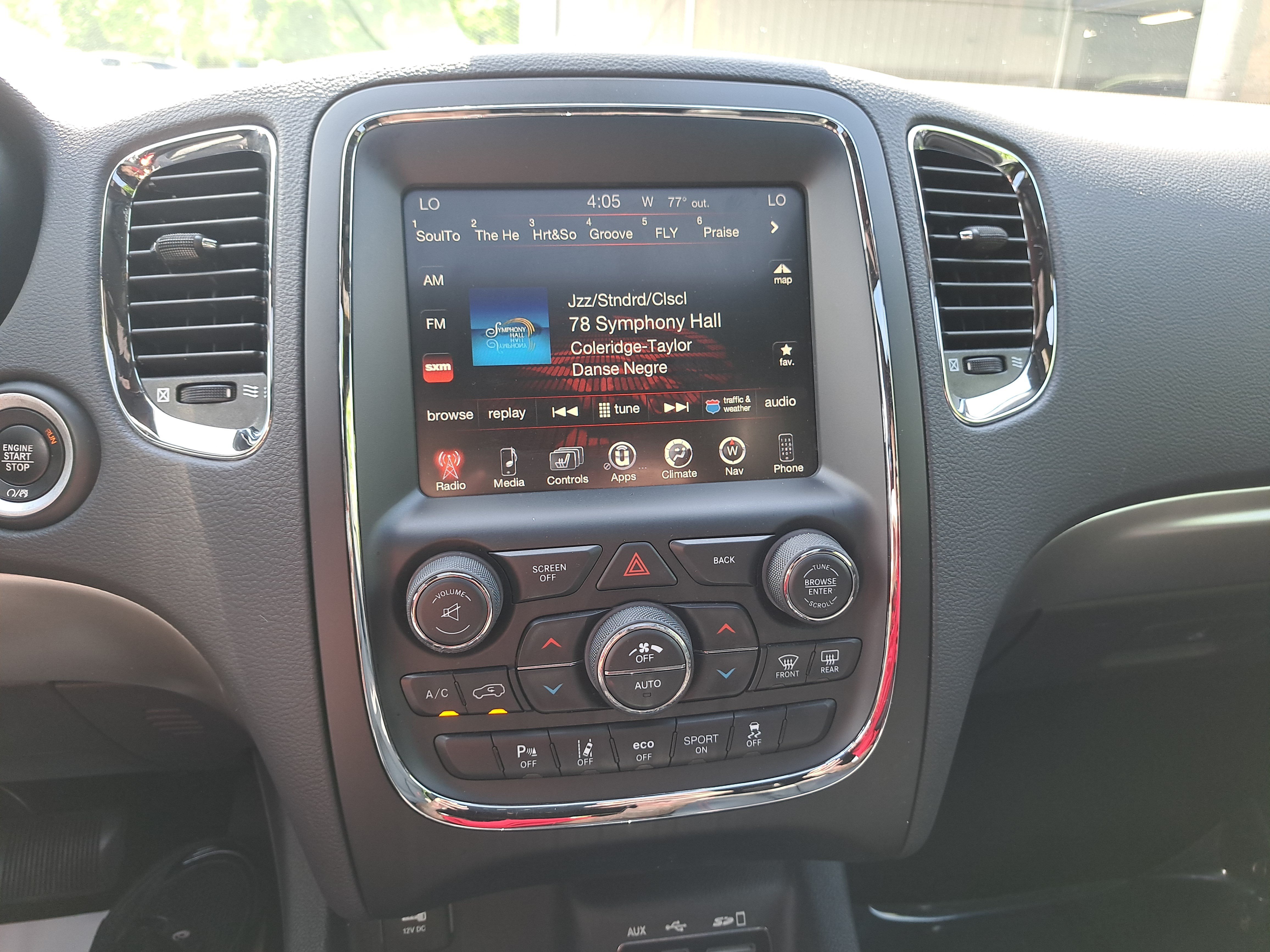 Used 2017 Dodge Durango R/T w/ Technology Group AWD/4WD image 22