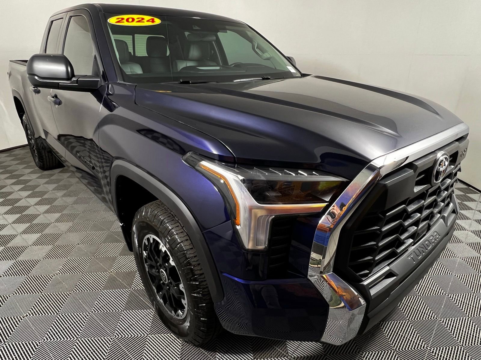 Used 2024 Toyota Tundra SR5 image 3
