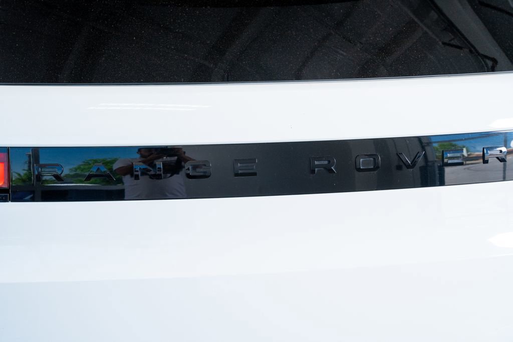 Used 2025 Land Rover Range Rover Sport Dynamic SE image 15