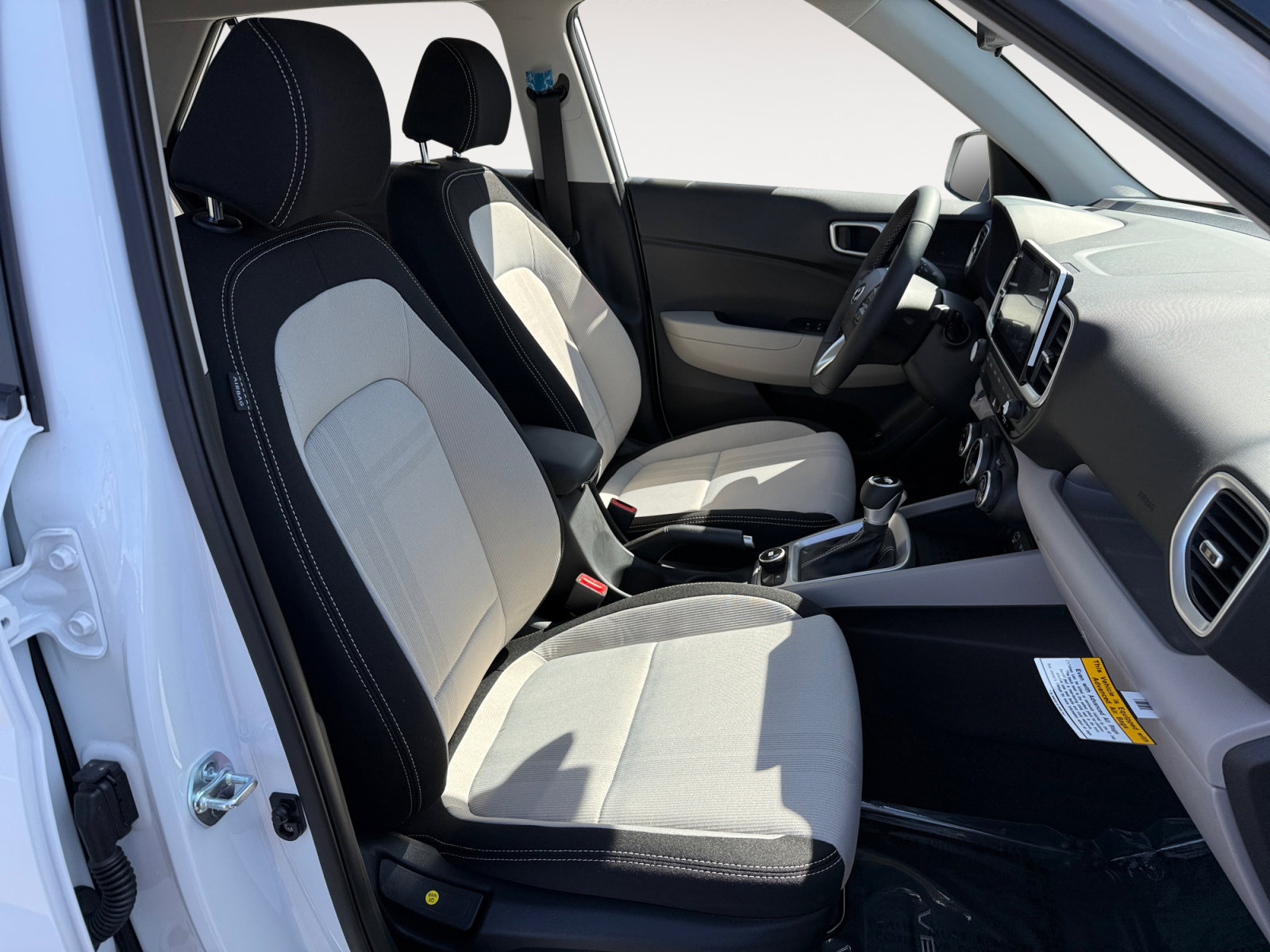 New 2026 Hyundai Venue SEL FWD image 19