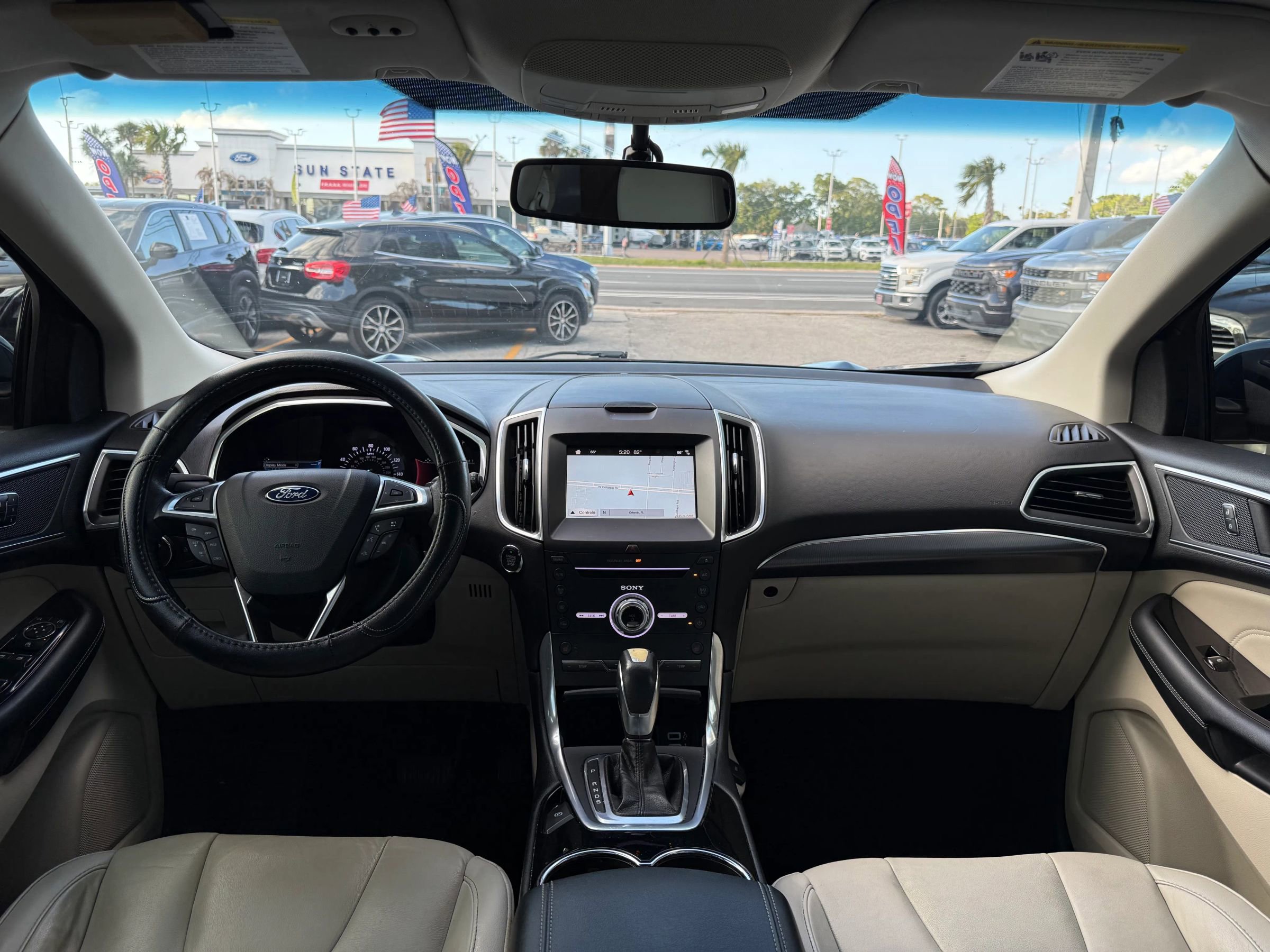 Used 2017 Ford Edge Titanium w/ Technology Package AWD/4WD image 8