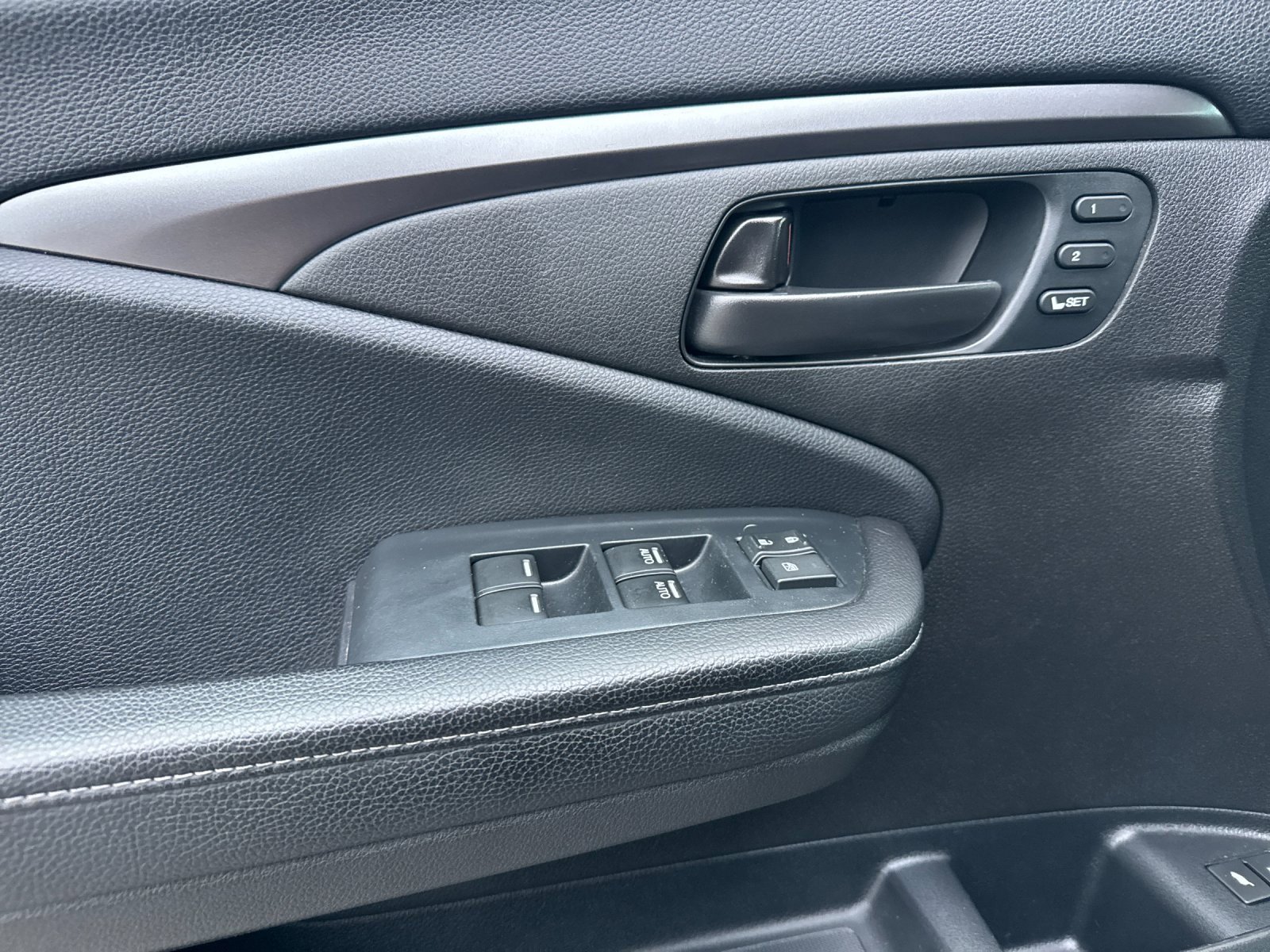 Used 2022 Honda Passport EX-L image 11