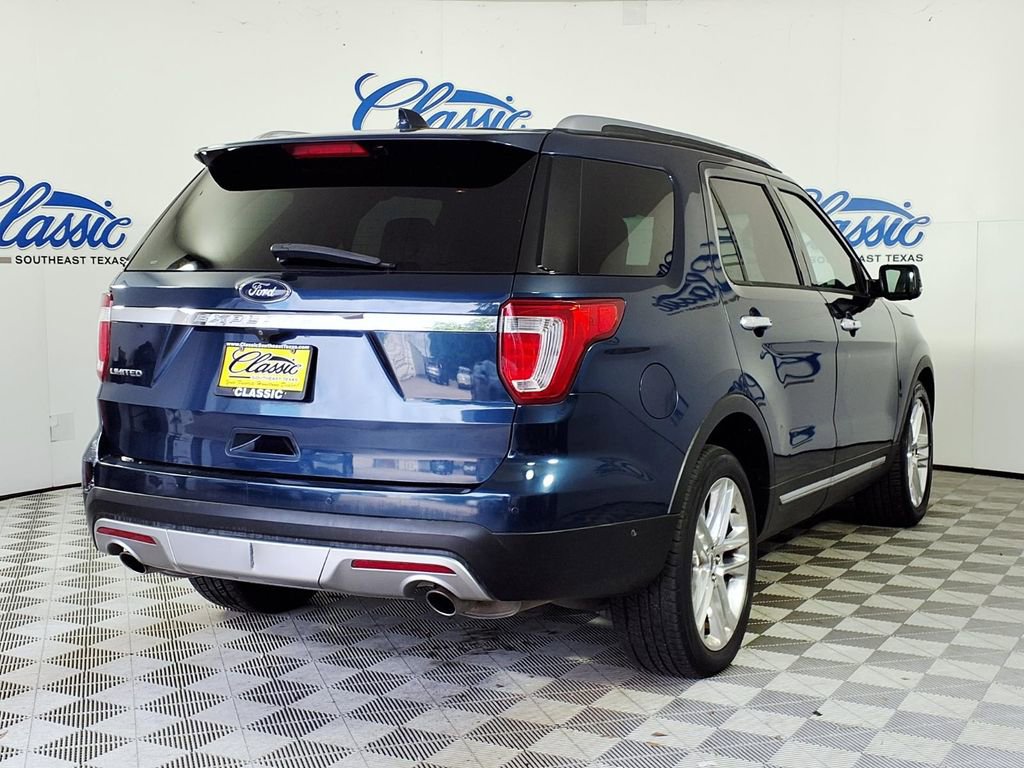 Used 2017 Ford Explorer Limited w/ Equipment Group 301A FWD image 6