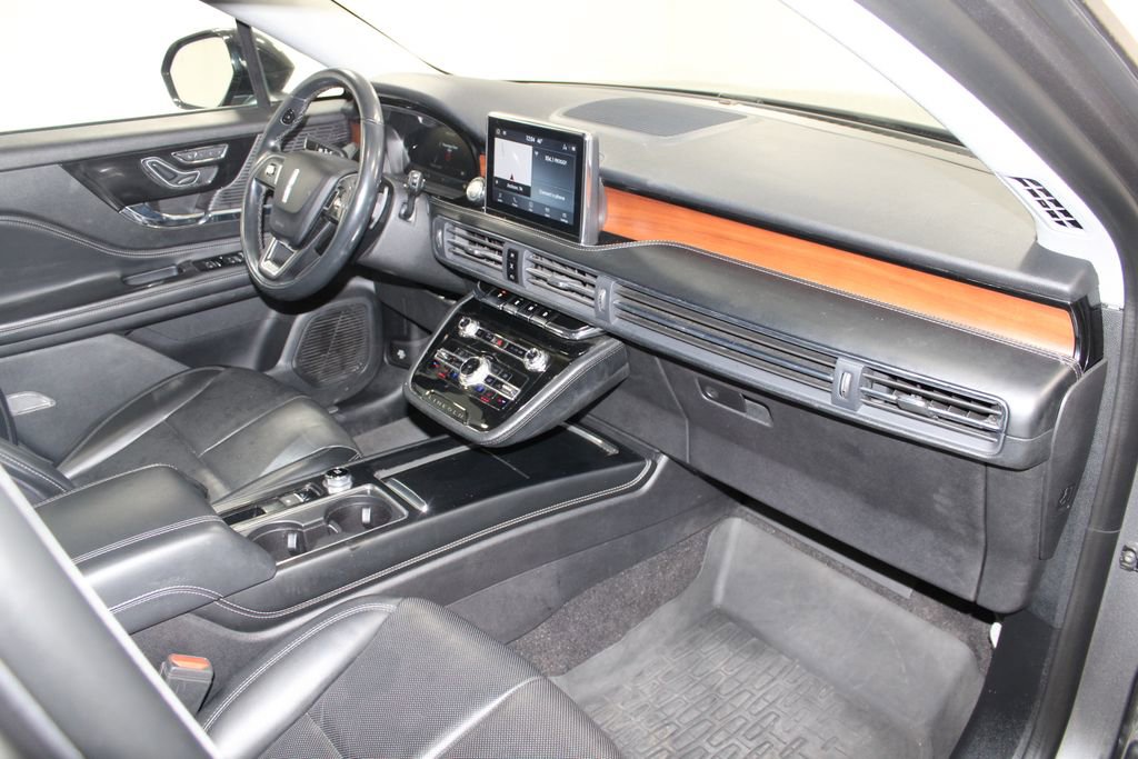 Used 2022 Lincoln Corsair Reserve w/ Elements Package image 31