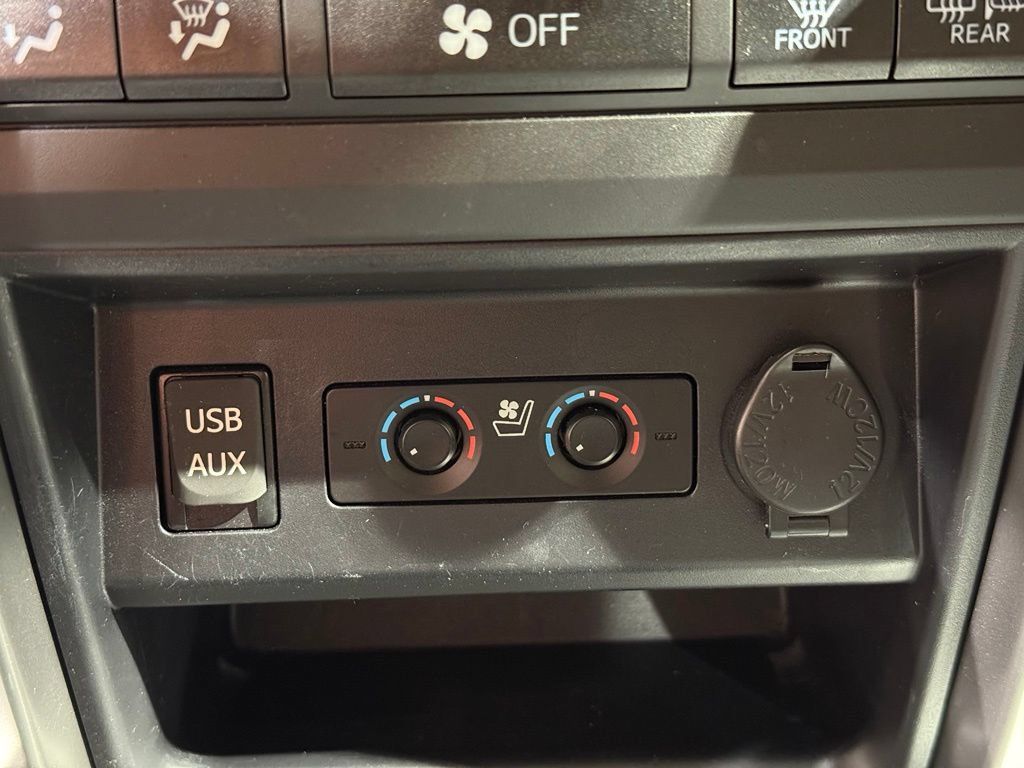 Certified 2019 Toyota 4Runner Limited AWD/4WD image 31