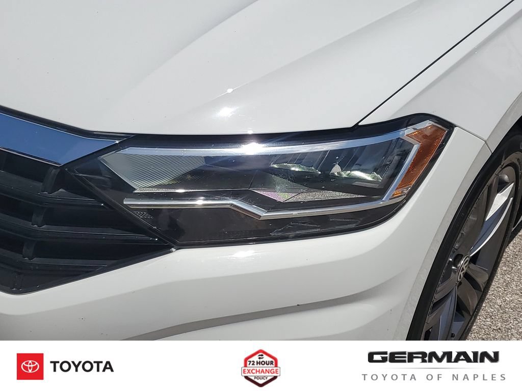 Used 2020 Volkswagen Jetta R-Line w/ R-Line Cold Weather Package FWD image 16