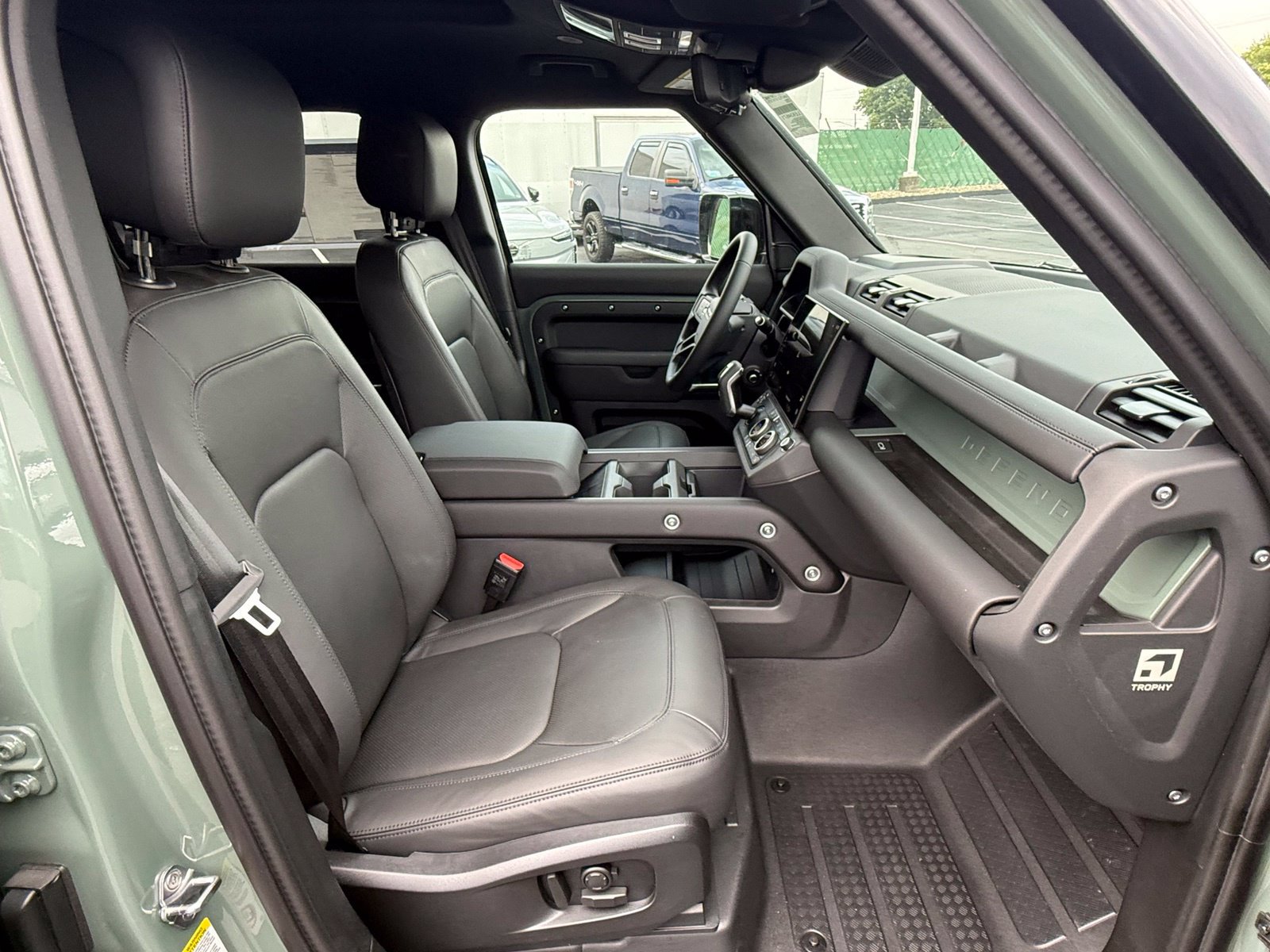 New 2026 Land Rover Defender 110 Trophy Edition AWD/4WD image 20