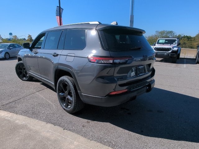 Used 2025 Jeep Grand Cherokee L Altitude AWD/4WD image 29