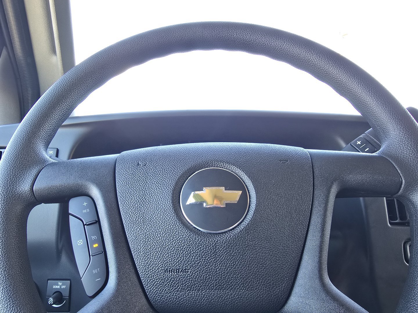 New 2025 Chevrolet Express 2500 w/ Driver Convenience Package RWD image 18