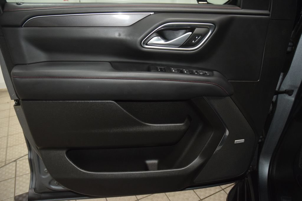 Used 2022 Chevrolet Tahoe RST w/ Sport Performance Package AWD/4WD image 48