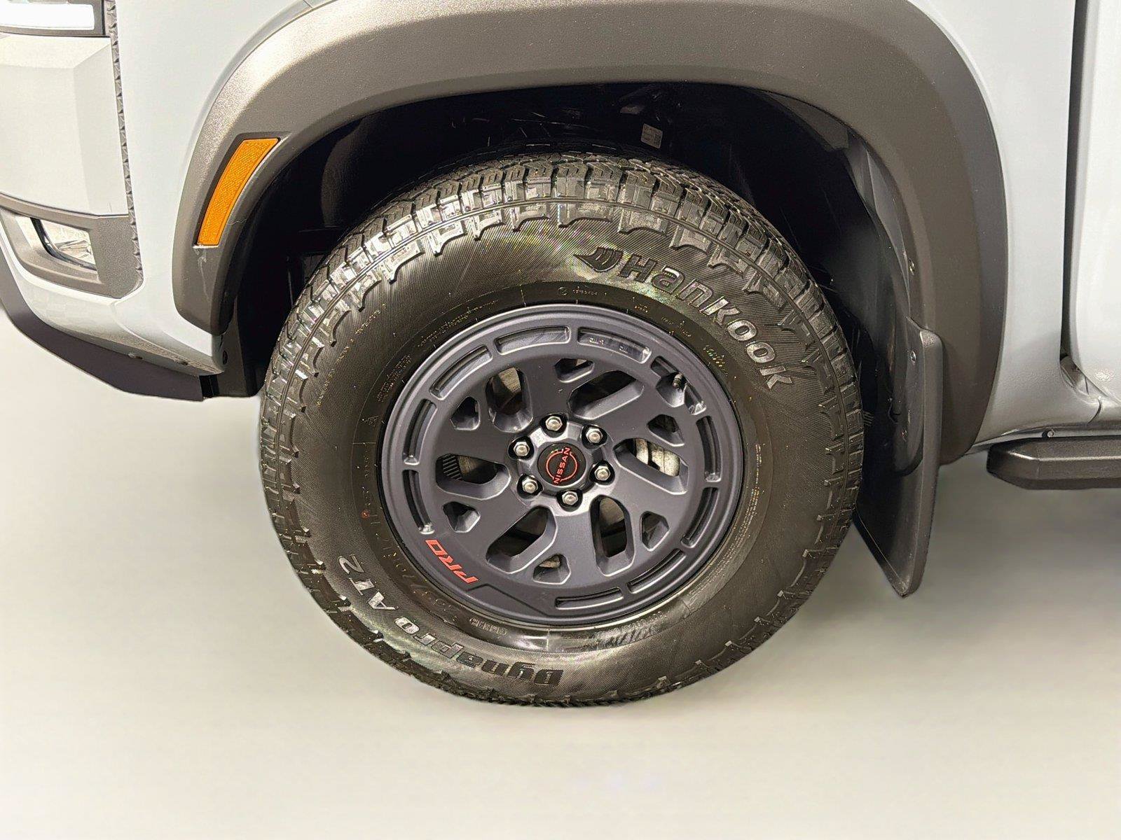 Used 2025 Nissan Frontier PRO-4X w/ Pro Convenience Package AWD/4WD image 33