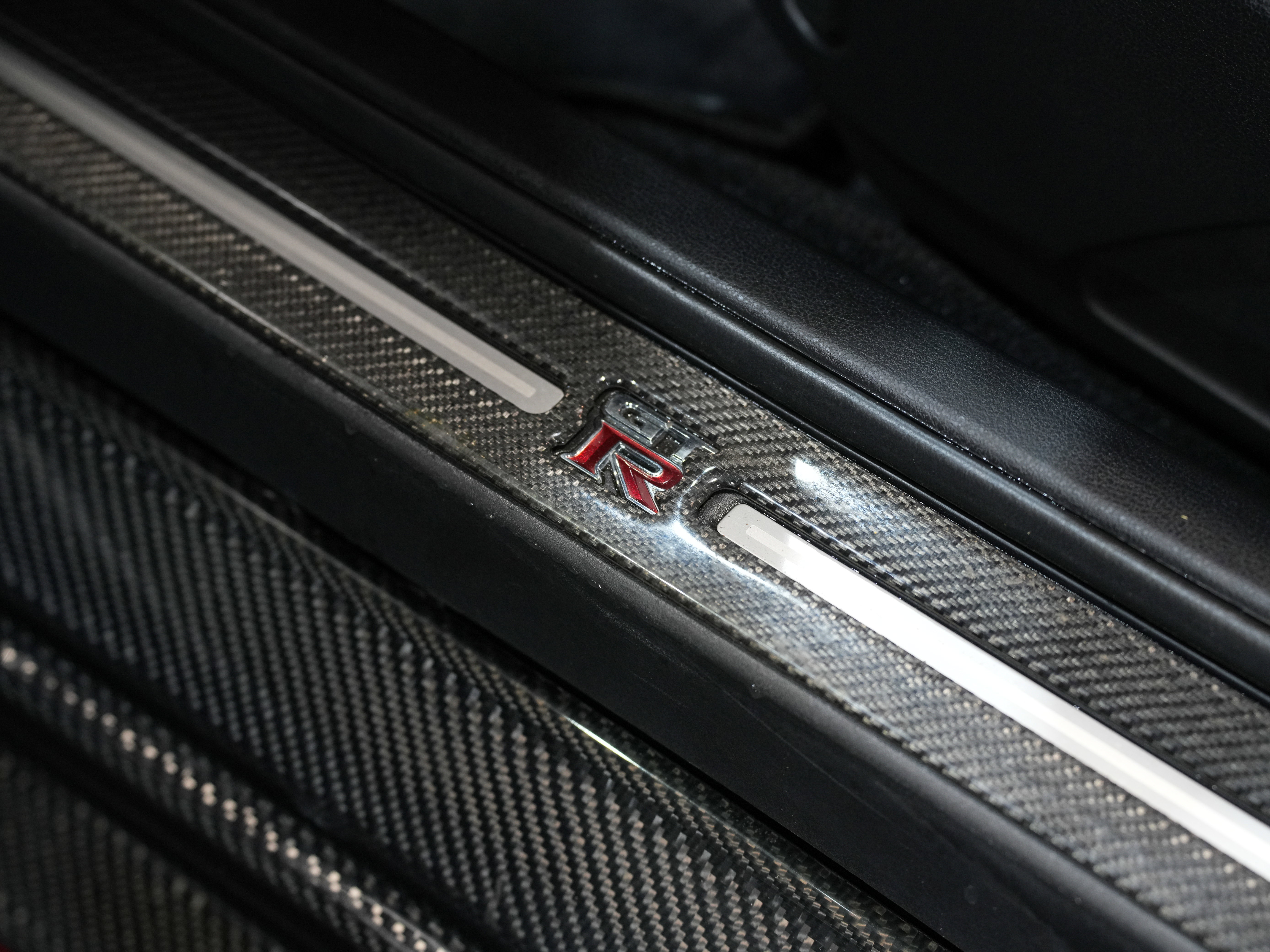 Used 2009 Nissan GT-R Premium image 26