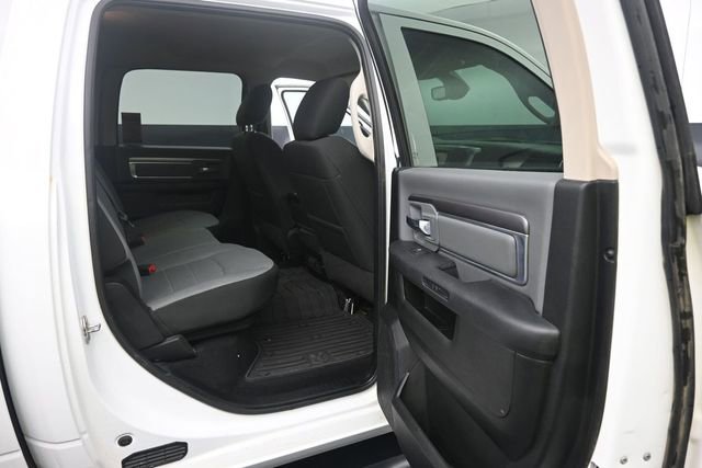 Used 2022 RAM 1500 Classic SLT AWD/4WD image 33
